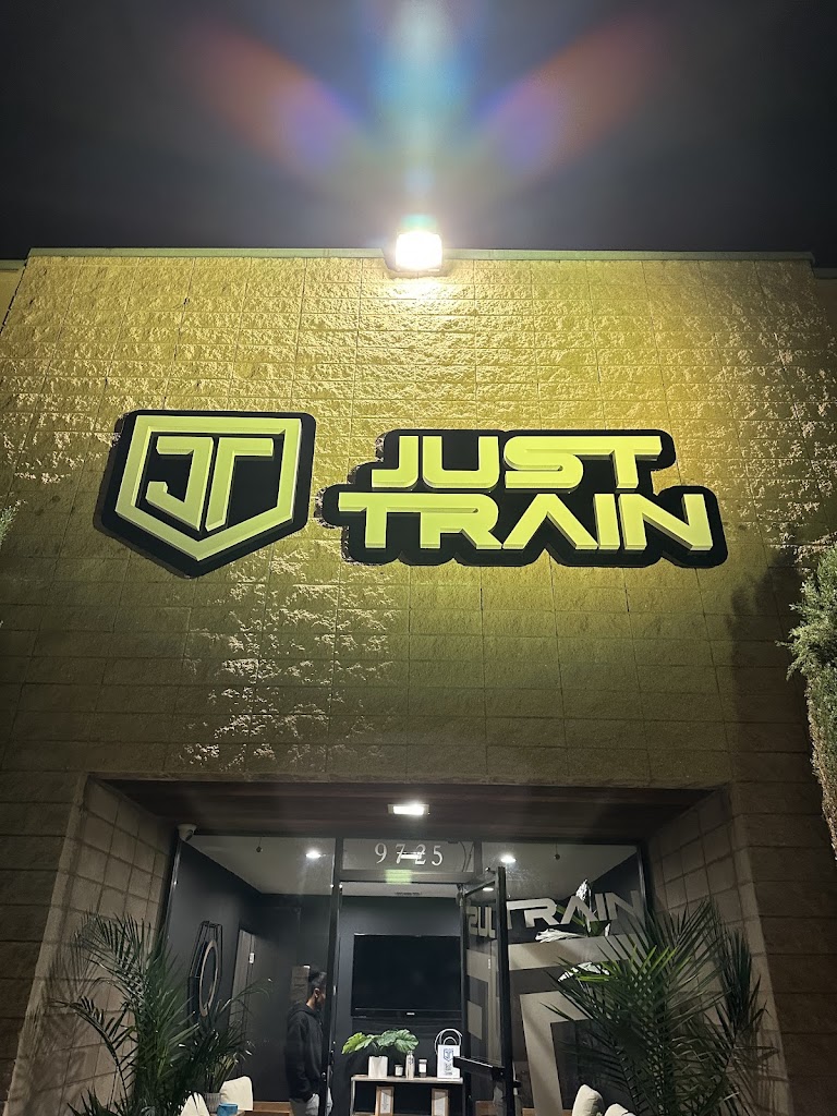  JUST TRAIN HQ