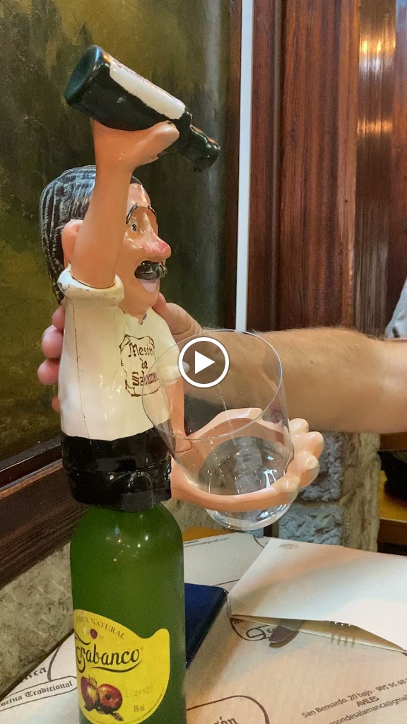 Meson de Salamanca — Videos