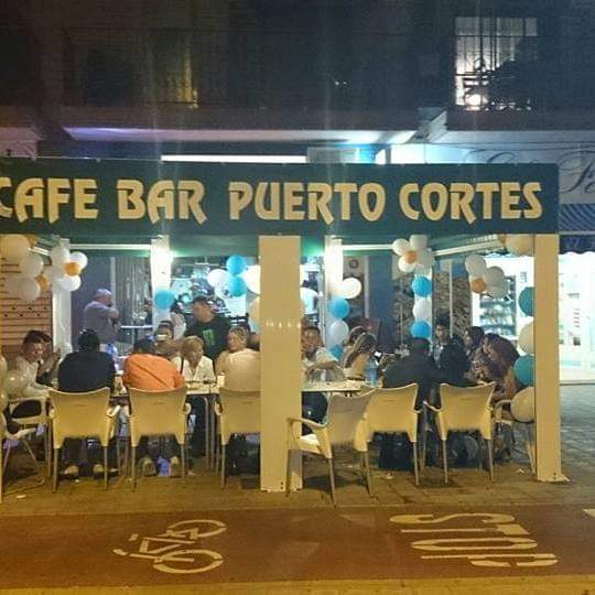 RESTAURANTE Y BAR Puerto Cortes