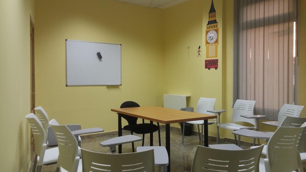 English Zone - San Martin de La Vega — Del propietario