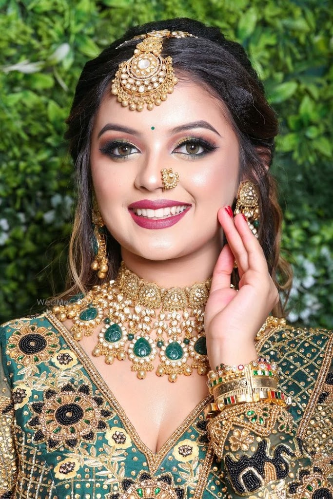 Khushi Beauty Parlour