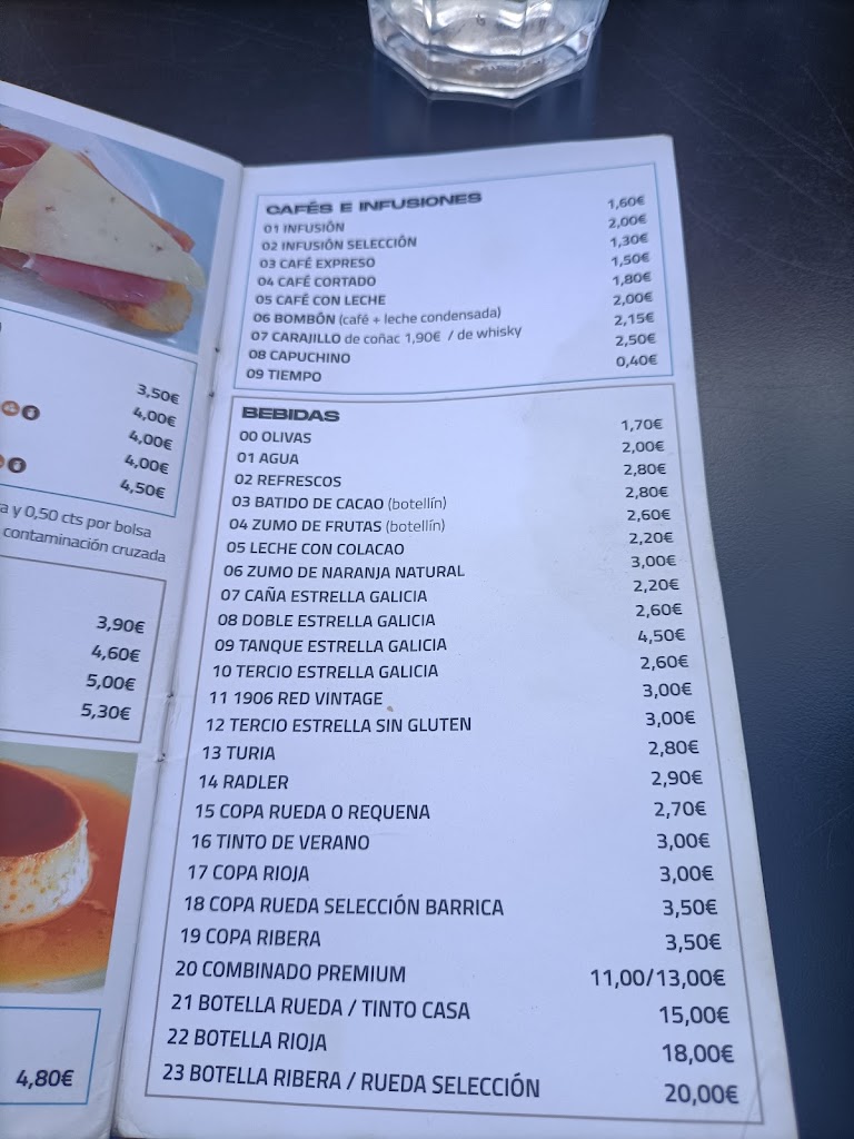 Cafe bocateria Arena de Mar - tapas menu — Carta