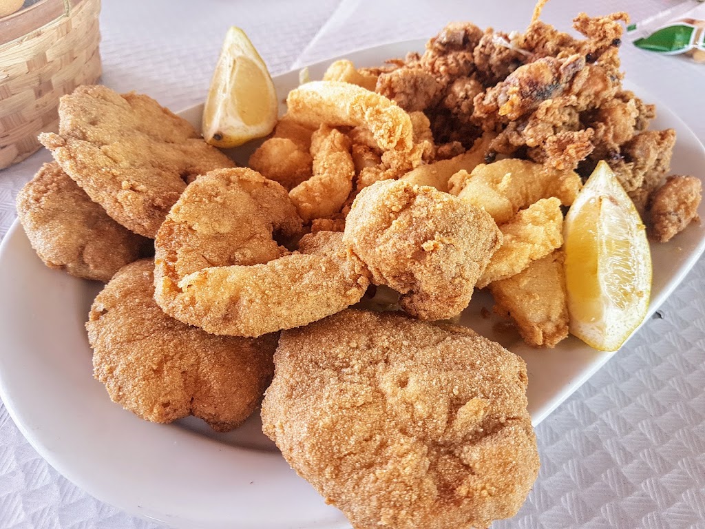 Cafeteria - Bar Puente de Hierro ( NO SOMOS EL CLUB NAUTICO) — Comida y bebida