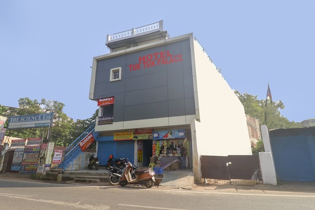 Super Oyo 67309 Hotel Tuk Tuk Palace