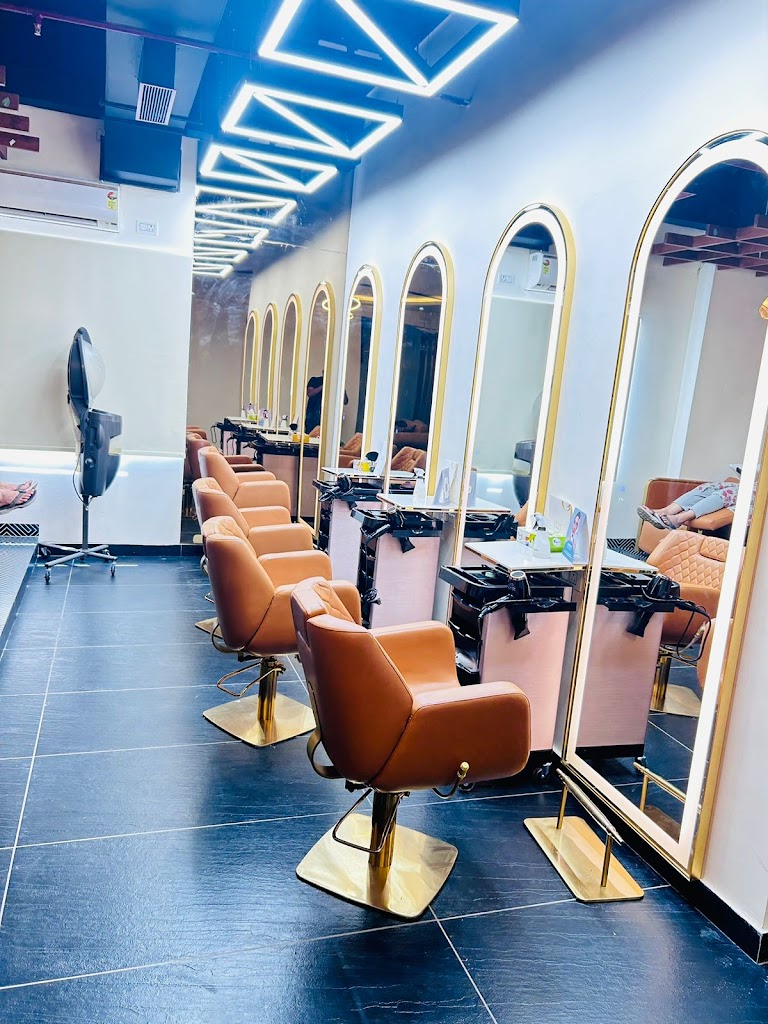 Fox The Luxury Salon