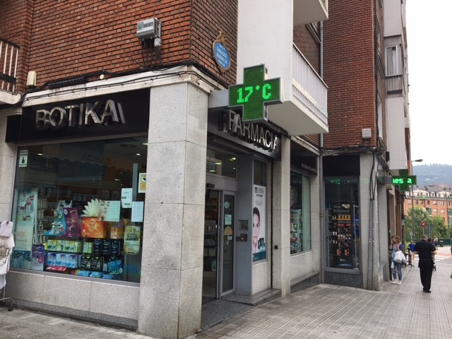 Farmacia Lda. Ainara Ruiz de Ona-KOLDO ARRATE CB