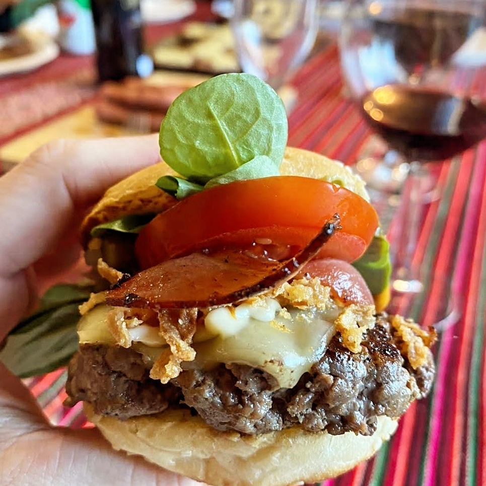 Bar Madrigal — Comida y bebida
