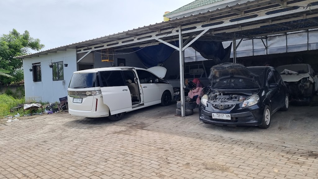 Ewok Garage ( bengkel serang )
