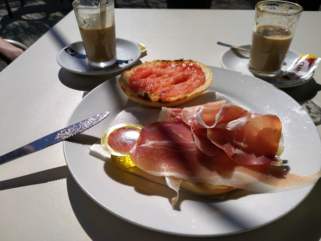 Venta Campano — Comida y bebida