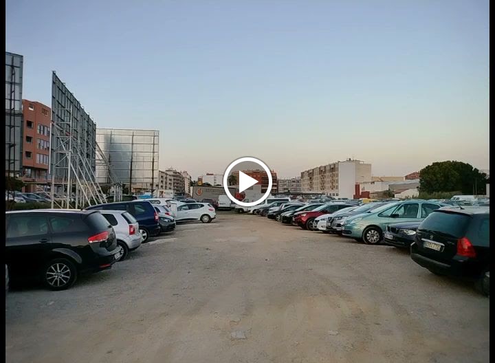 Parking Gratuito — Videos