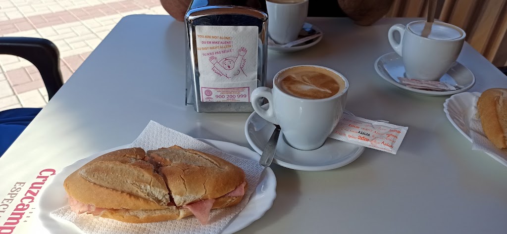 As de Oros — Comida y bebida