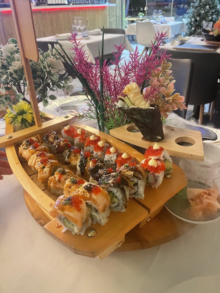 WABI-SABI Sushi japones — Comida y bebida