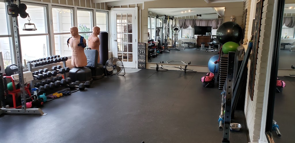  Body by Phoenix - Personal Trainer