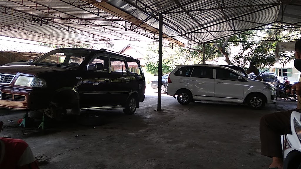 Bengkel Mobil AUTO CAR
