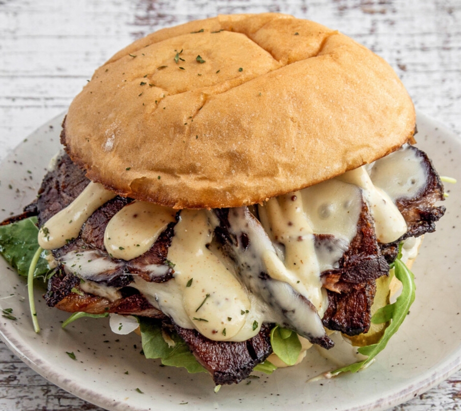Munchies Smokehouse and Bar — Comida y bebida