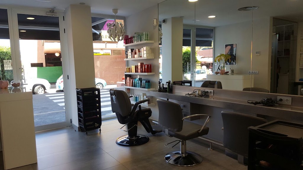 Peluqueria Unisex Moneiva & Anjara — Interior