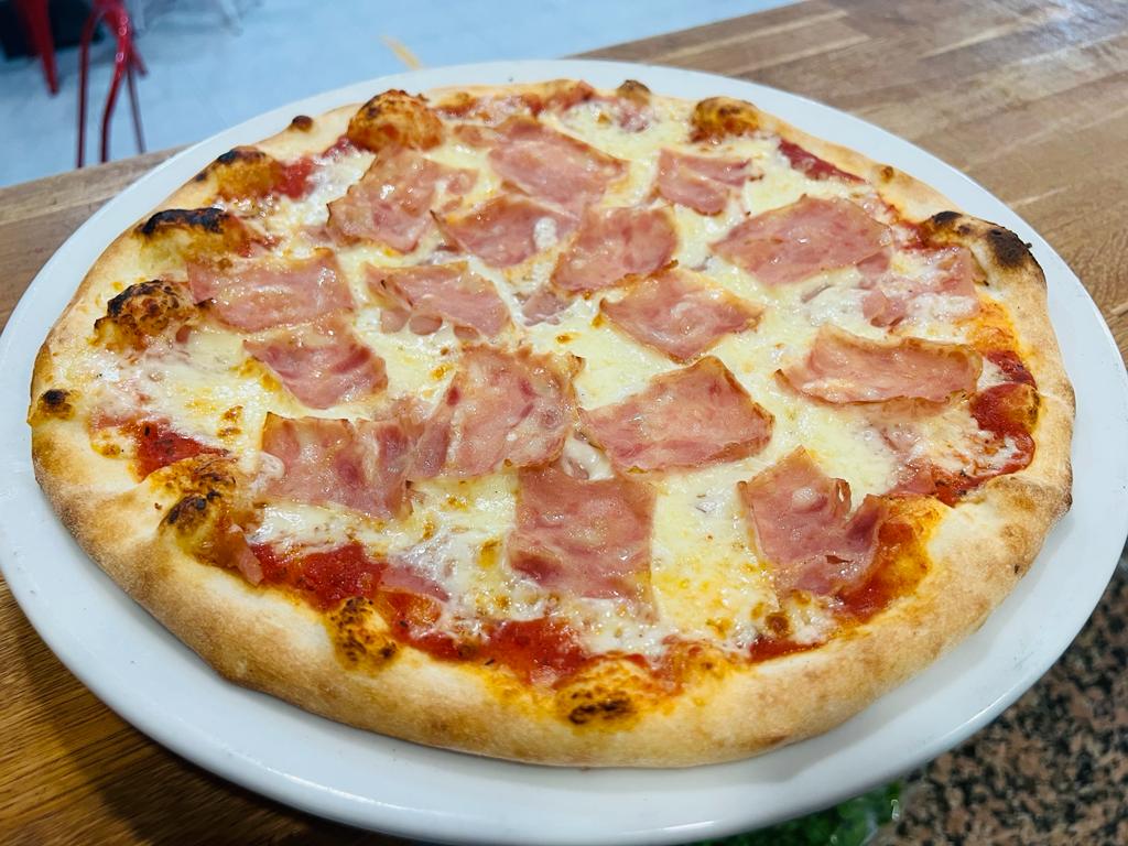 pizzeria prit — Del propietario