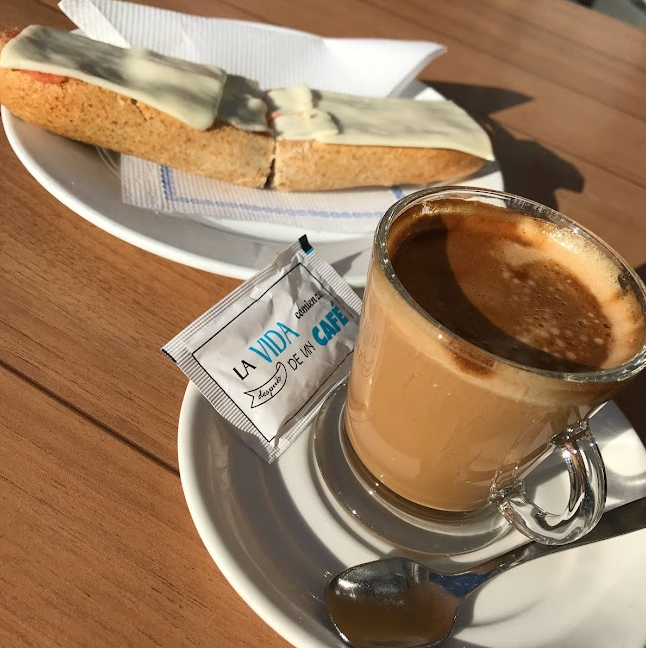 Cafeteria La Parra — Cafe