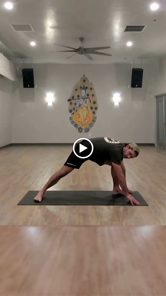  Spotted Dog Yoga & SUP