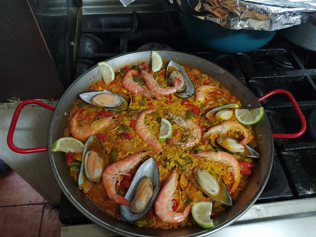 Bar Cafeteria Casa Mi Madre — Comida y bebida