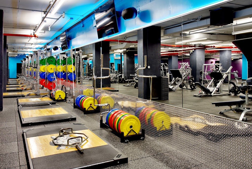  Crunch Fitness - 59th Street