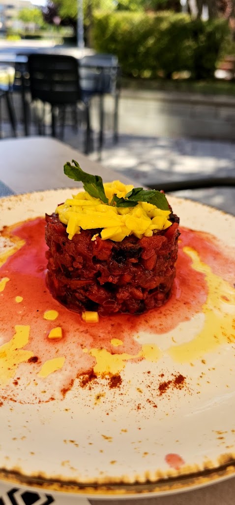 Abarzua Restaurante — Comida y bebida