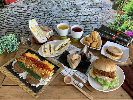 嘉飽飽-山城餐飲輕食館(早餐、海苔飯捲） 的照片
