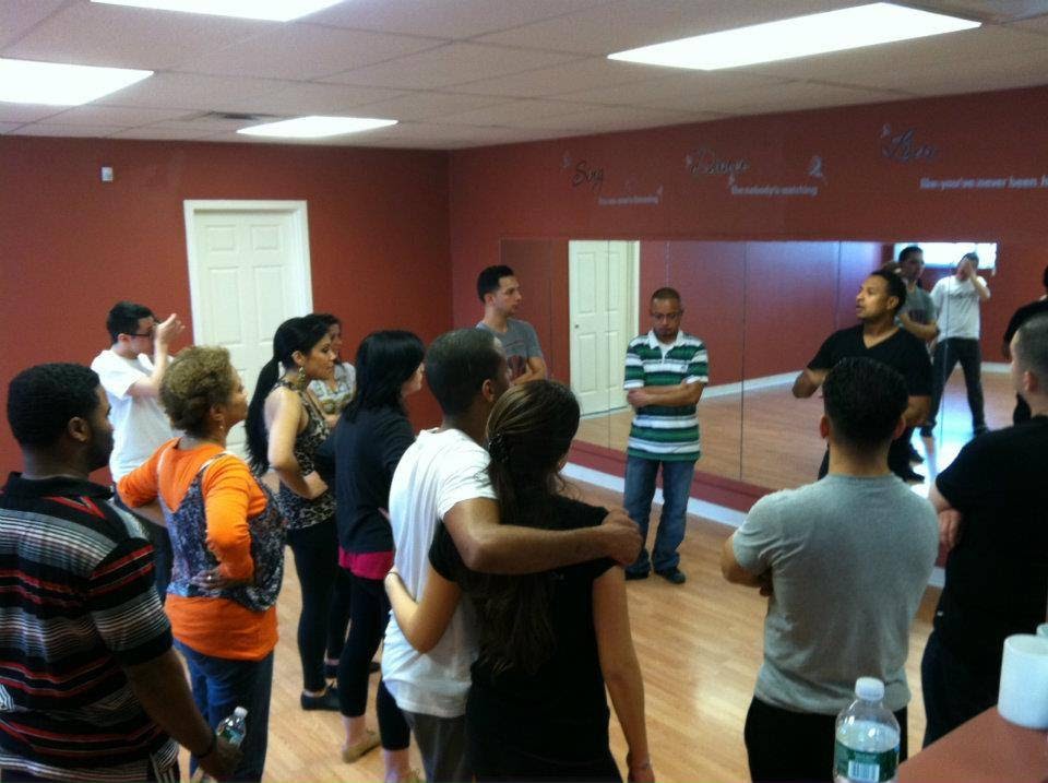  Mambo Pa Ti Dance Company