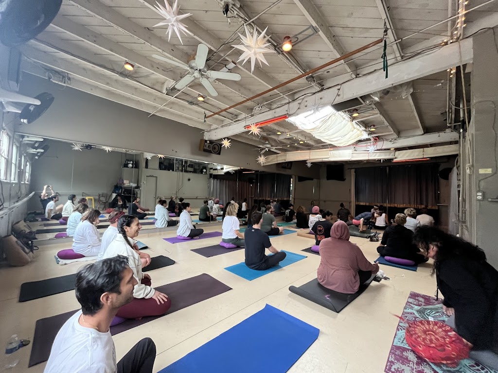  Kundalini Silverlake