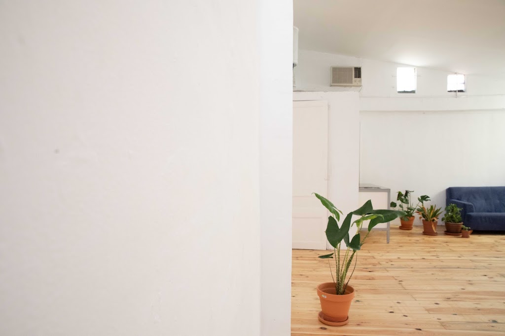 Bronsa - Navakarana Yoga Studio Eixample — Del propietario