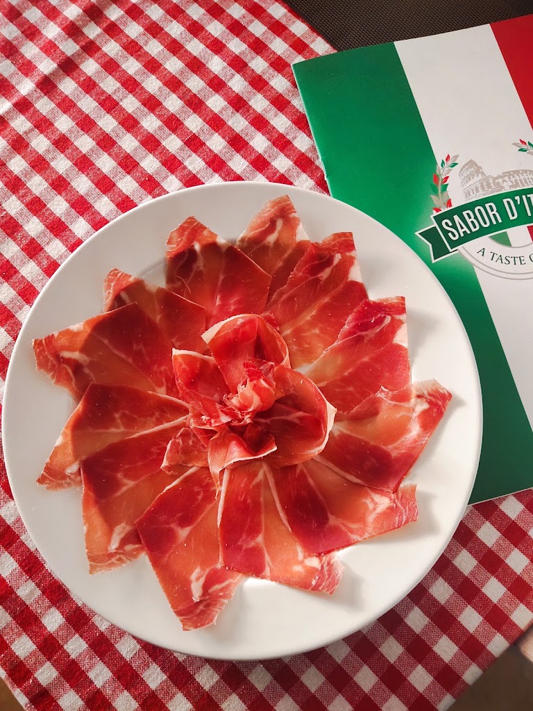 Sabor D Italia — Comida y bebida