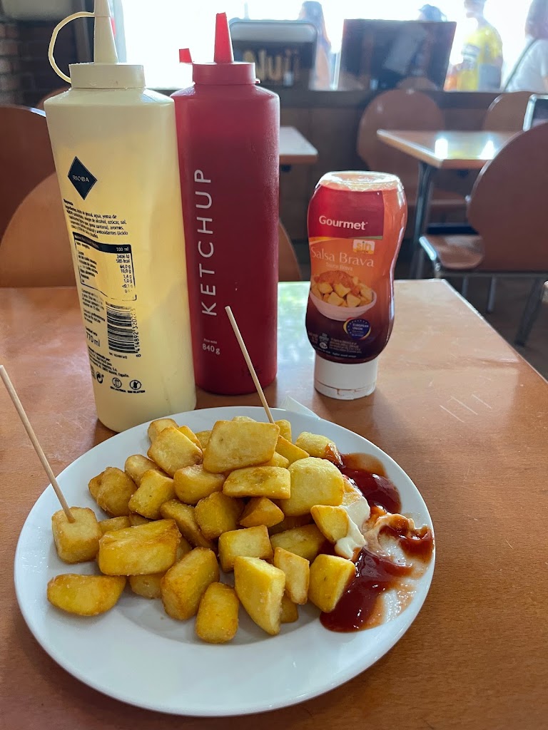 Bar Cafeteria Ja Hi Som Tots