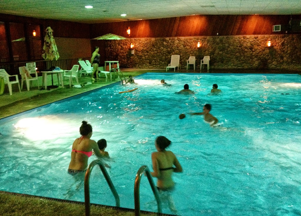  Holiday Acres Resort on Lake Thompson