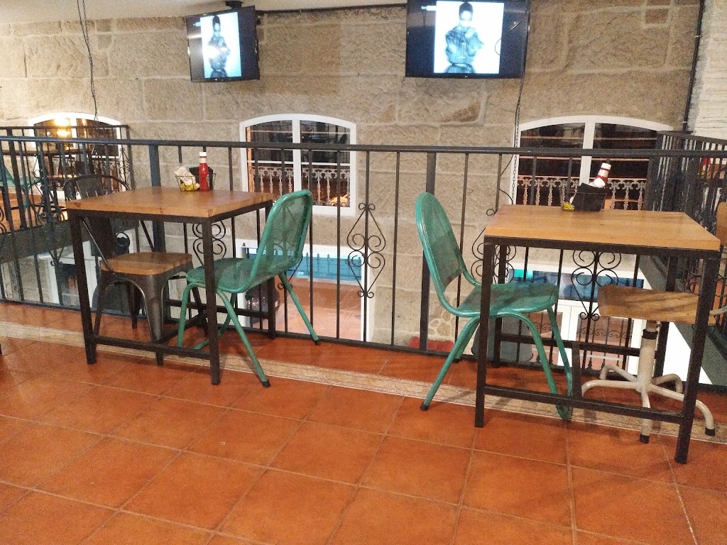 El Loft Restobar — Ambiente