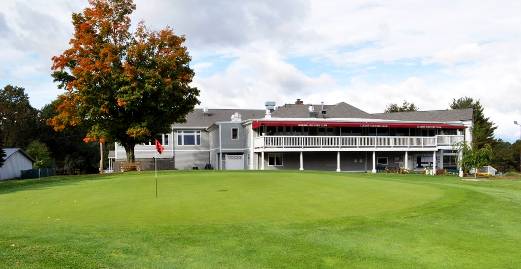 Country club in Ludlow