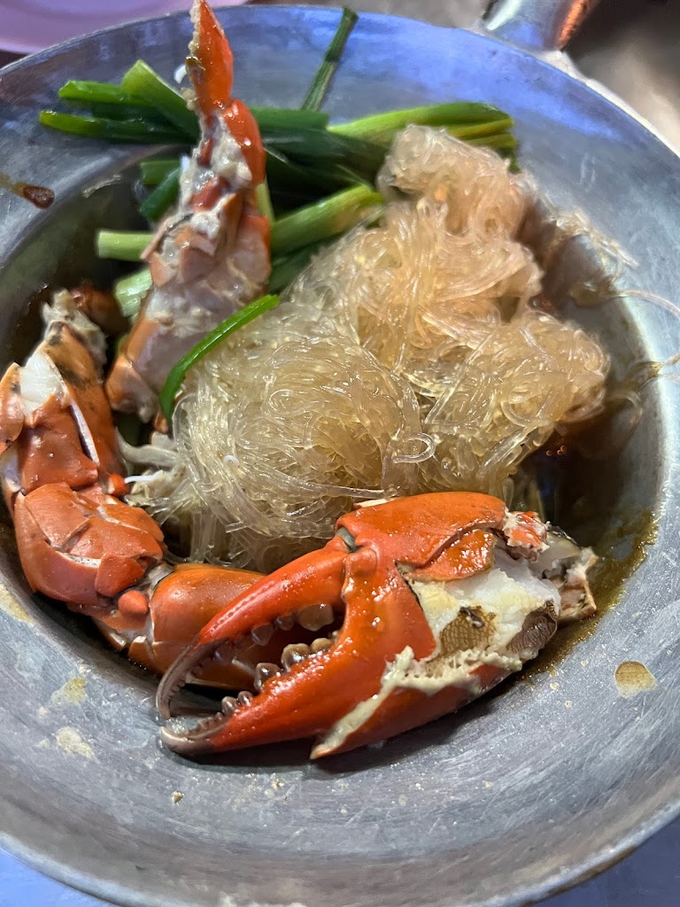 Somsak Claypot Crab branch1 @Charoen Rat 1's Photo/Menu