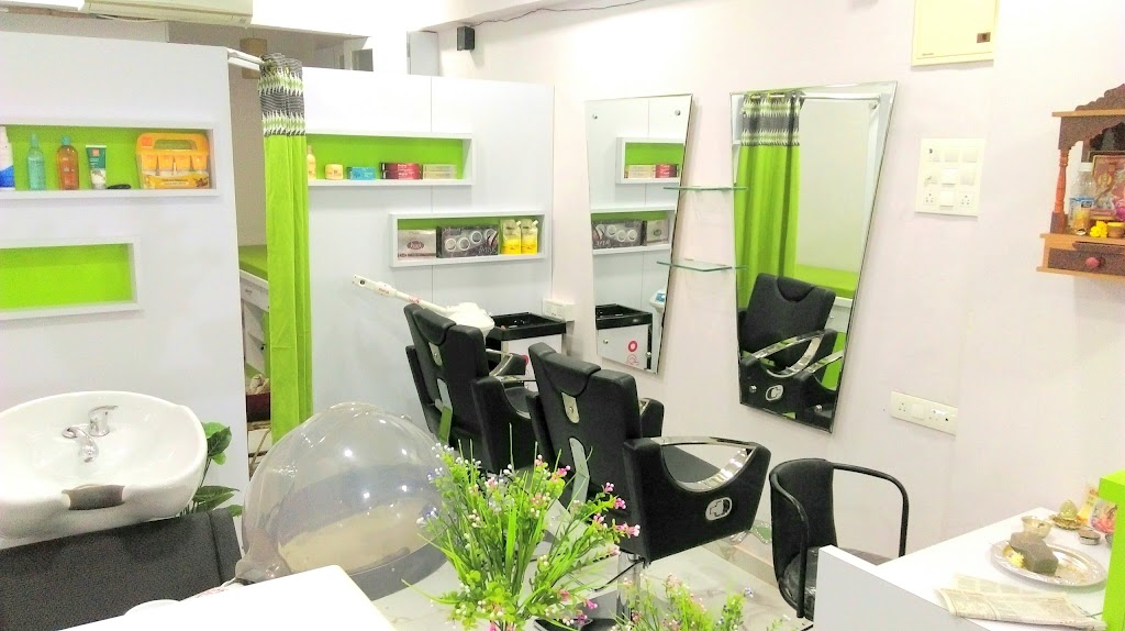 Aroma The Beauty Salon Academy