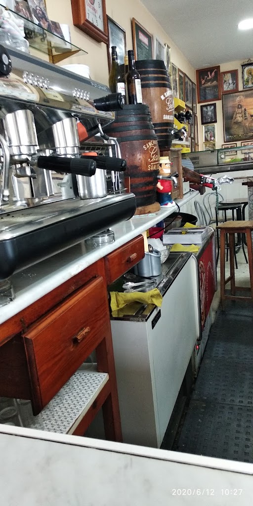 Cafe Bar Mil Pesetas — Ambiente