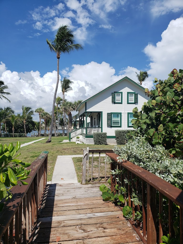 Hillsboro Recreational Cottages