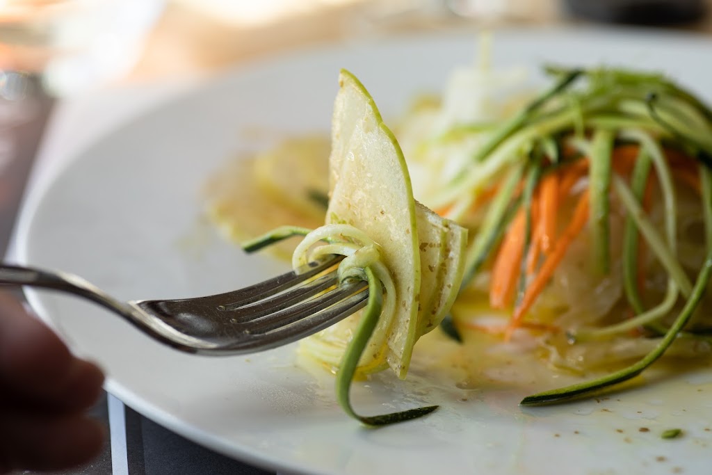 El Tinglado — Comida y bebida