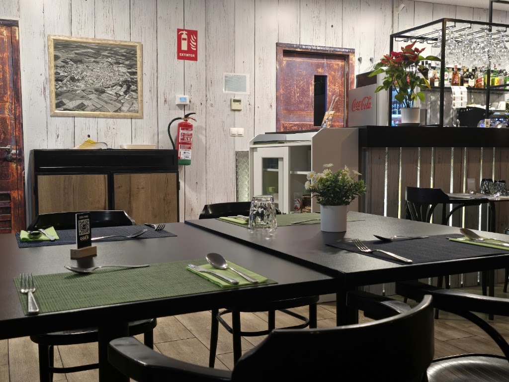 Oasis Restaurante Arroceria — Ambiente