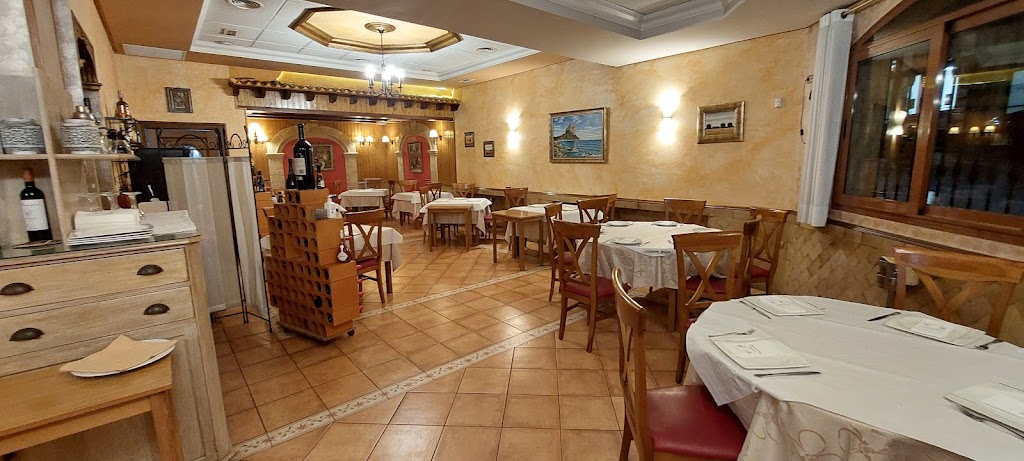 CAFETERIA RESTAURANTE de Jayena. — Ambiente