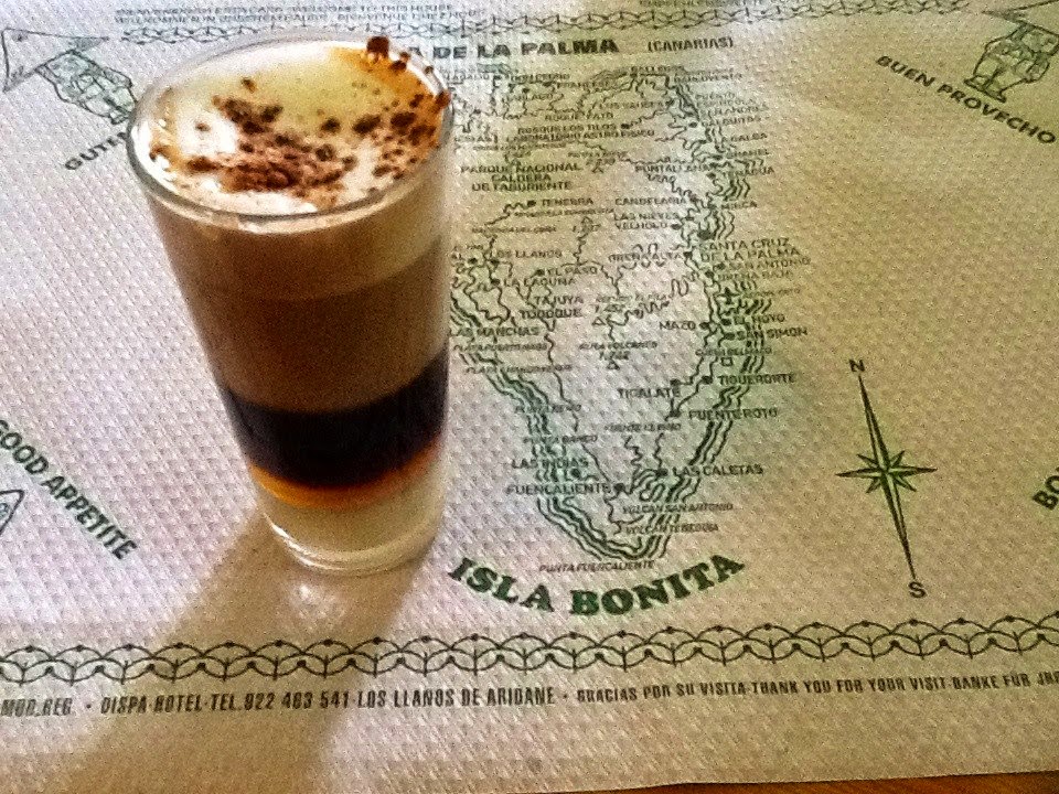La Vitamina — Comida y bebida