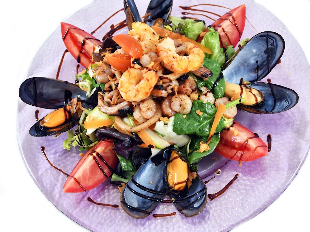 Vista del Mar Lo Pagan — Comida y bebida
