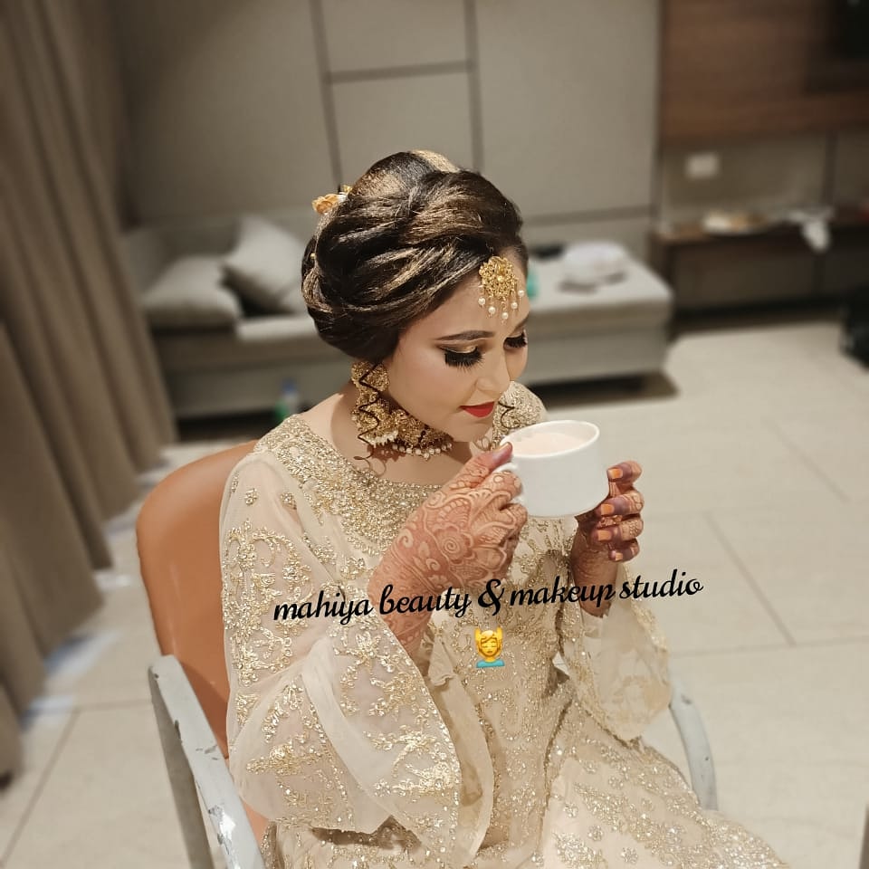 Mahiya Makeup Studio Academy