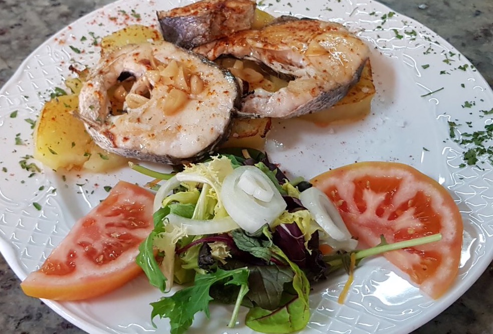 Restaurante Cassandra — Comida y bebida