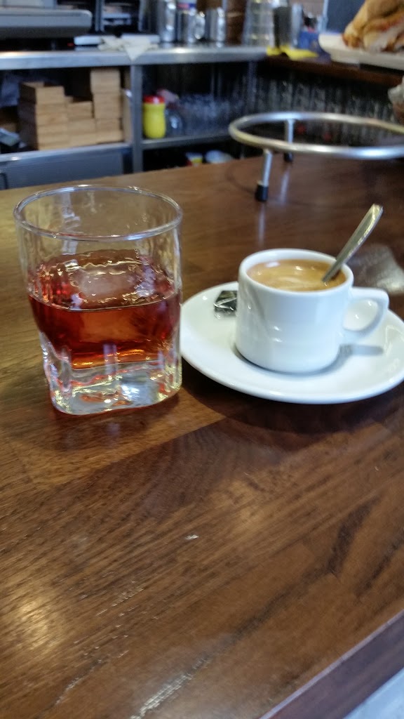 Cafe Muguru — Cafe
