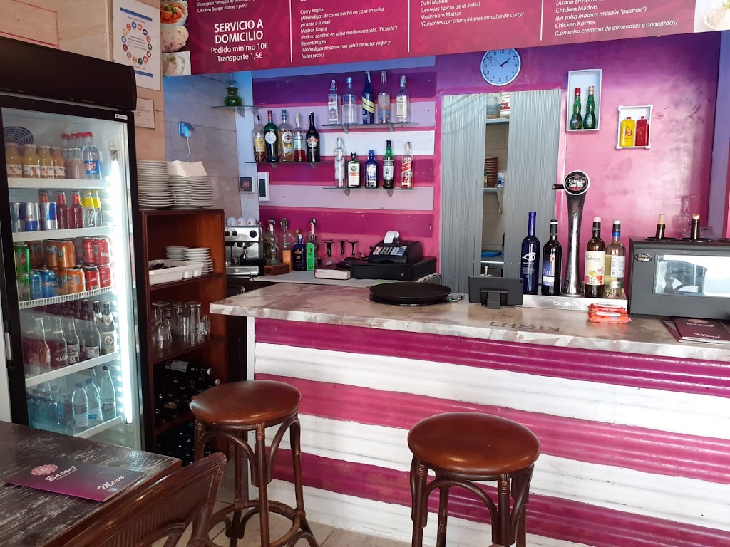 Basant Indian Fusion Food — Ambiente