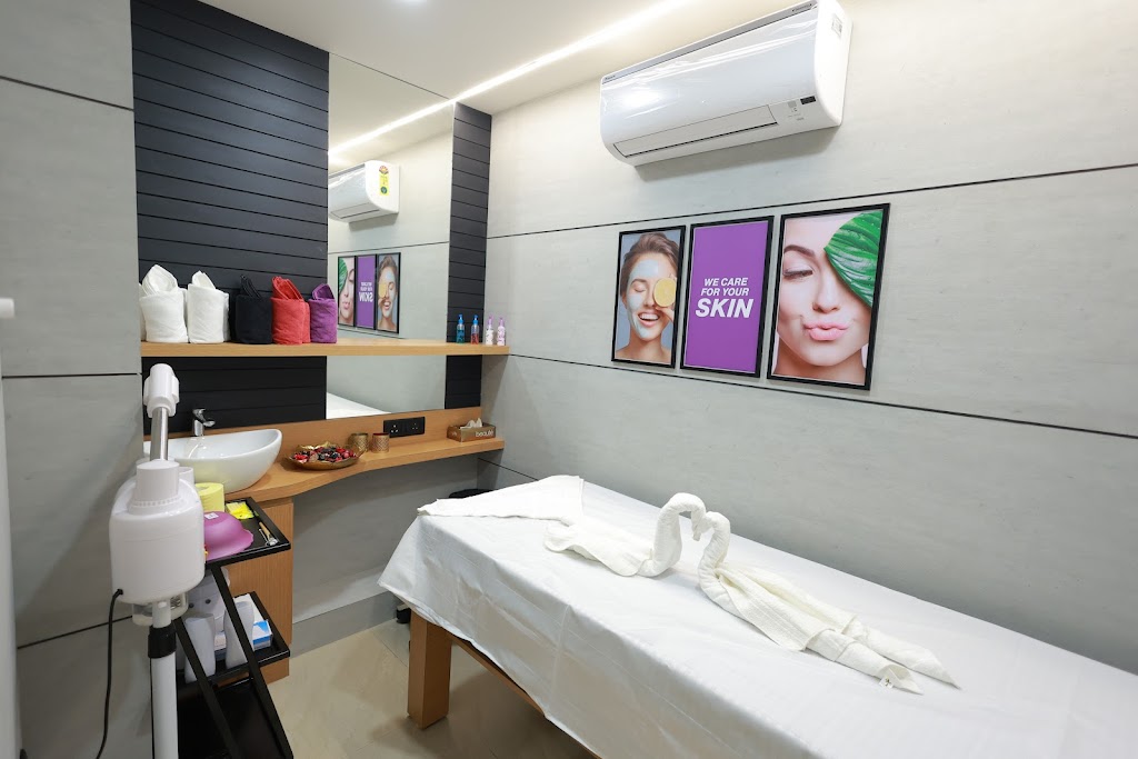 Naturals Salon Spa Vadakkencherry