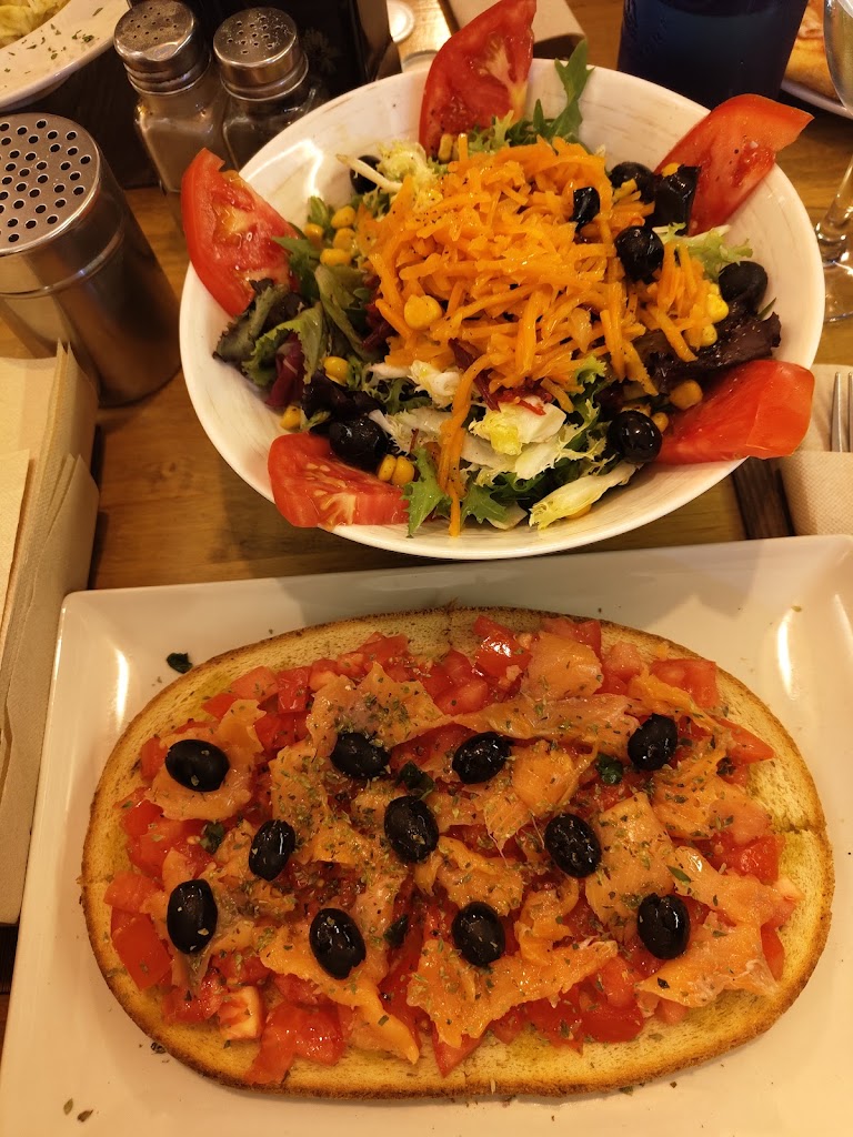 Ristorante Pizzeria — Comida y bebida